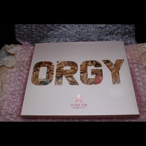 Jeffrey Star Orgy Eyeshadow Palette